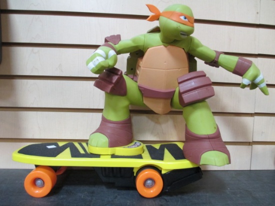 2016 Viacom/JAKKS Teenage Mutant Ninja Turtle Skateboarding Mikey