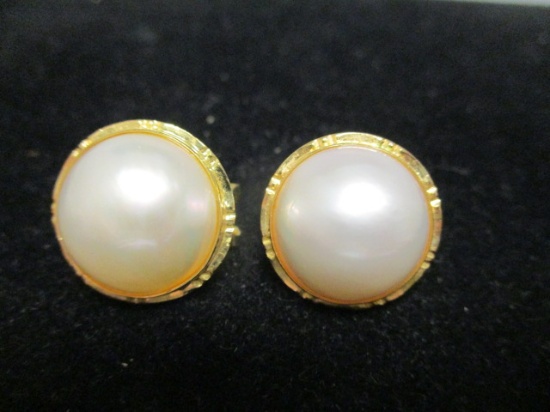 14k Gold Pearl Earrings