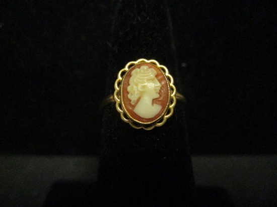 10k Gold Cameo Ring