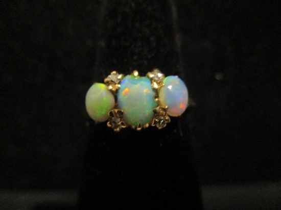 14k Gold Opal Ring
