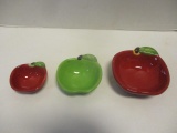 3 Nesting Apple Bowls