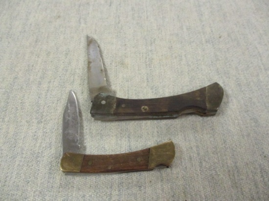 2 Knives w/Locking Blades & Brass Ends
