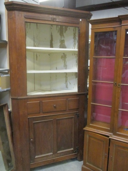 Antique Corner Cabinet with Drawer and One Door Storage