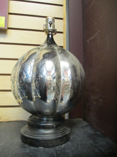 Mirrored Fluted Ball Table Lamp
