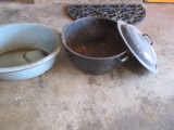 Enamelware Oval Dish Pan and Lidded Stock Pot
