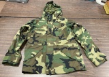 Woodland Camouflage US Army Cold Weather Parka with Hood - Size: Medium-Regular