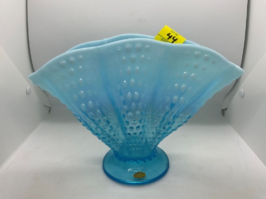 BLUE FENTON HOBNAIL FAN VASE