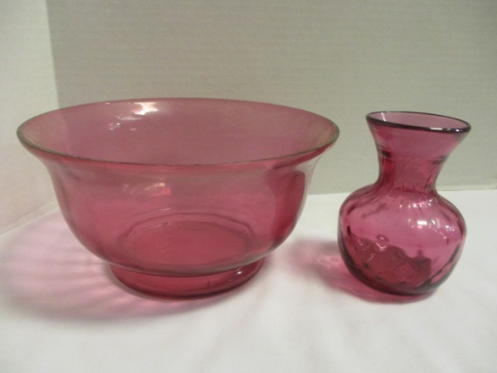 Pilgrim Cranberry Glass Centerpiece Bowl And Small Vase