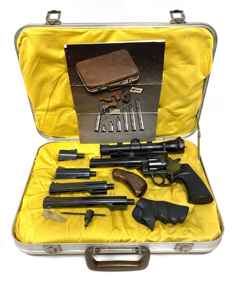 Dan Wesson Model 15 .357 MAGNUM Revolver Kit with Extra Barrels and Grips in Case