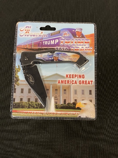 NIB "All aboard Trump 2020 Train" Folding Pocket Knife