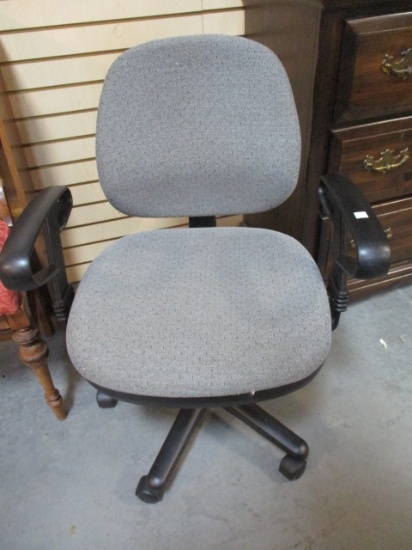 Cloth Covered Rolling Office Chair