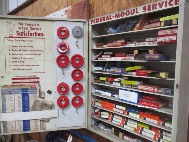 Federal Mogul Wheel Safety Service Cabinet w/ | Proxibid