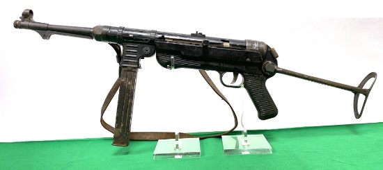 Scarce Original German WWII 1942 Dated MP40 Display Gun by Steyr with Magazine & Live Barrel