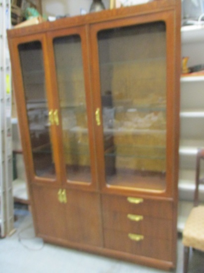 Stanley Furniture 3 Drawer/4 Door China Cabinet