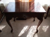 Queen Anne Style Tea Table with Pull-Out Trays