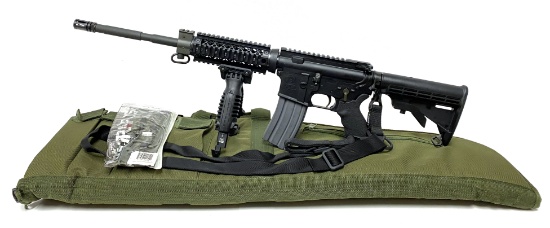 Excellent Smith & Wesson M&P-15 Semi-Automatic 5.56mm NATO AR-15 Rifle w/ Case