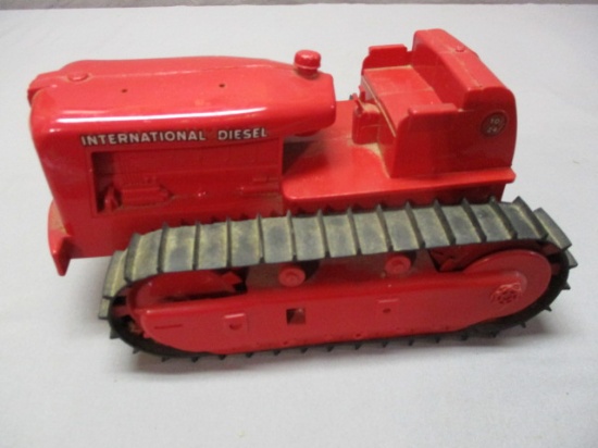 1948 International Diecast Crawler Tractor