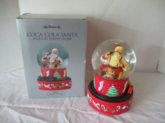2001Hallmark Coca-Cola Santa Musical Snow Globe with Movable Train