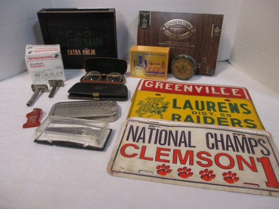 Gentleman's Lot-Safety Razors, Antique Eye Glasses, License Plates, Cigar Boxes, etc.