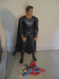 2 Superman Figures