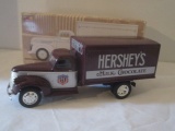 Liberty Classics Hershey's Chocolate 1942 Chevrolet 1 1/2 Ton Van Bank