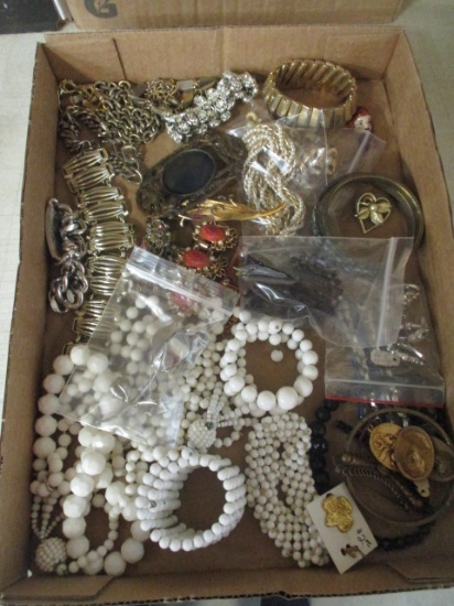 Vintage Bracelets, Brooches and Beaded Necklaces