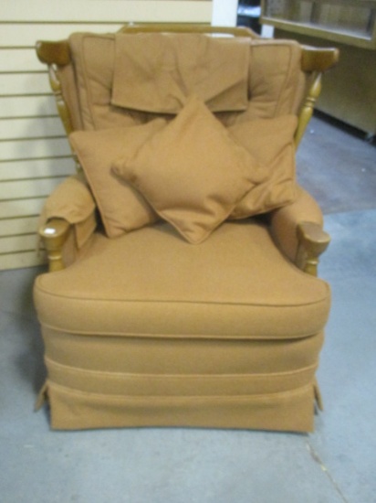 Retro Wood-Frame Upholstered Swival Rocking Chair