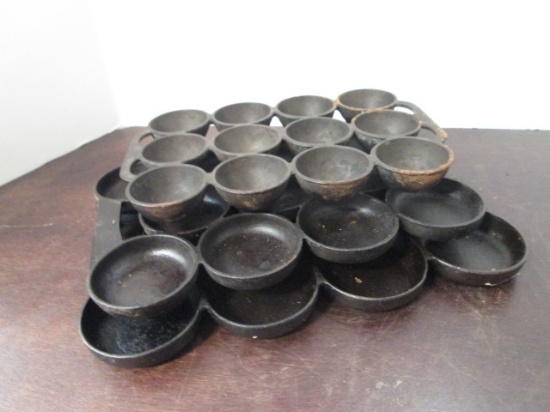 Sold at Auction: N WATERMAN CAST IRON OVAL MUFFIN PAN, BOSTON