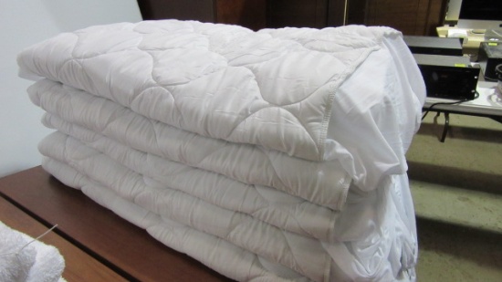 Five Lux 16 Twin XL Mattress Pads