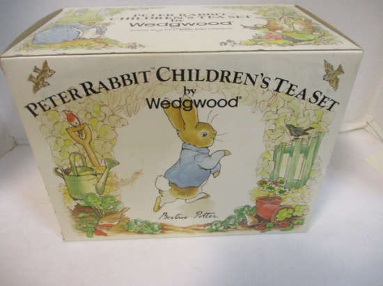 Wedgwood Peter Rabbit Child's Tea Set