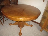 Tennessee Furniture Industries Oak Center Pedestal Table with Butterfly Leaf