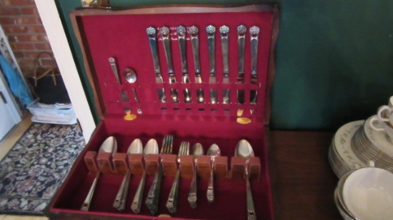 50 Pieces of 1847 Rogers Silverplated "Eternally Yours" Flatware in Silver Saver