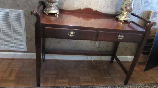 Bassett Mahogany Console Table with 2 Drawers and Spindle Side Rails