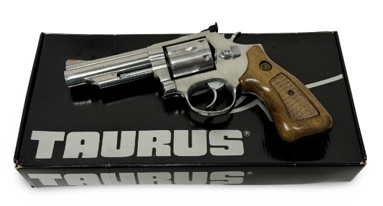 LNIB Taurus M66 Stainless Steel 4" .357 MAG. Revolver
