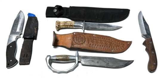 (4) Fixed-Blade Knives