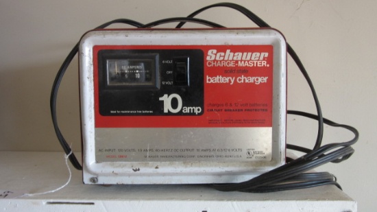 Schauer Battery Charger 6/12 Volt