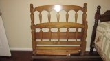Spindle Twin Size Headboard, Foot Board and Metal Rails