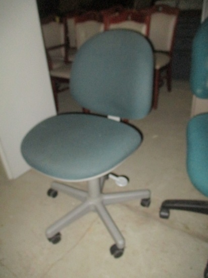 KI Rolling Office Chair
