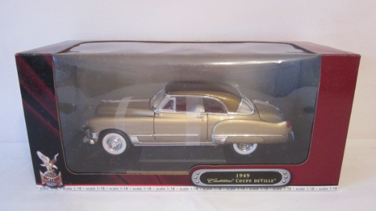 2000 Road Signature 1:18 Scale Cadillac 1949 Coupe DeVille Diecast in Original Box