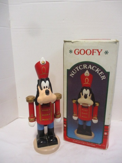 Disney's Goofy Nutcracker in Original Box