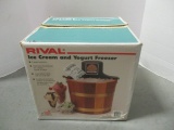 Vintage Rival #8550 Wood Electric 5 Quart Ice Cream Maker in Original Box