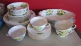 28 Pieces of B.S.China with Yellow Hibiscus Flowers