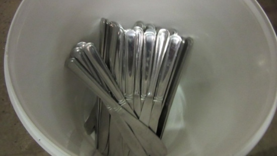 Five Dozen Matching Pattern Knives
