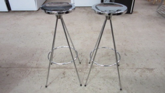 Pair of Contemporary Modern Swiveling Chrome Barstools