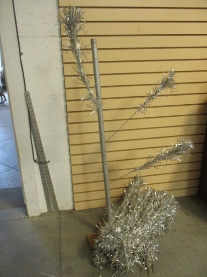 Silver Tinsel Christmas Tree w/wood Stand