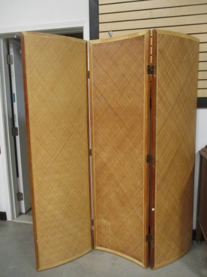 3 Panel Curved Room Divider/Screen with Woven Panels