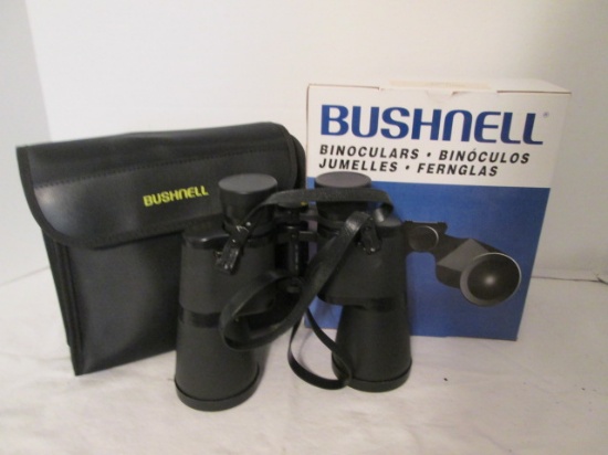 Bushnell 131056 Binoculars and Case