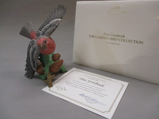 1999 Lenox "Pine Grosbeak"      fine Porcelain Bird Figurine 6"