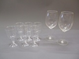 6 Plastic Party Wine Cups (Stem Detaches) & 2 Plastic Wine Glasses