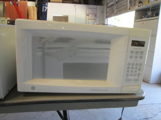 GE White Microwave